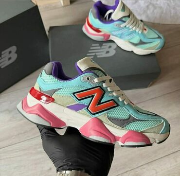 Women's Sneakers and athletic shoes: New Balance, bоја - Šareno — 7