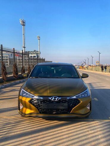 Hyundai: Hyundai Avante: 2019 г., 1.6 л, Механика, Бензин, Седан