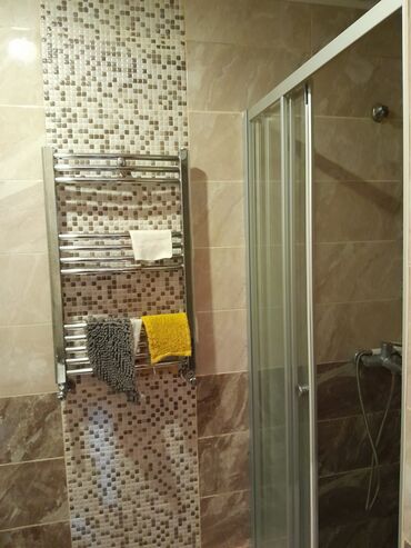 Uzunmüddətli kirayə mənzillər: Xirdalanda kristal 1 de 13/7 mertebesinde 2 otaqli ev 420 azn mûşderi -da lalafo.az — 10 Uzunmüddətli kirayə mənzillər: Xirdalanda kristal 1 de 13/7 mertebesinde 2 otaqli ev 420 azn mûşderi — 10