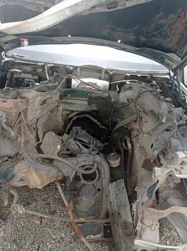 Другие автозапчасти: Мерс 124 запчасти