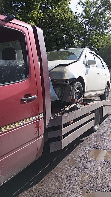 tow truck: С ломаной платформой, С частичной погрузкой — 4