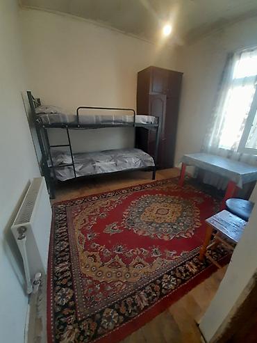 Həyət evləri və villalar: "Nərimanovda, 178 nömrəli məktəbin yaxınlığında 1 otaqlı ev kirayə — 1