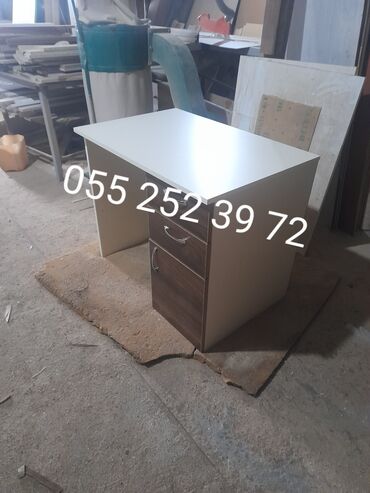 sürmə: Kompüter masası, Yeni, Açılmayan, Dördbucaq masa, Türkiyə