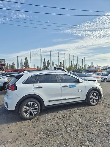 корейские электромобили: Kia Niro: 2021 г., Электромобиль, Кроссовер — 7