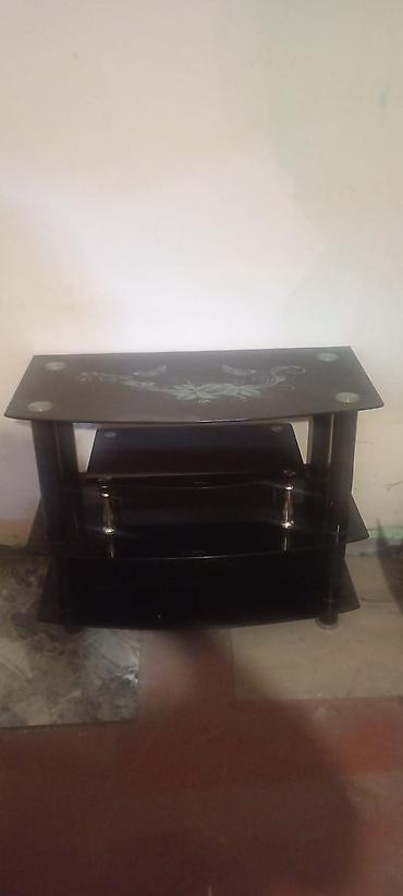 teve stent: İşlənmiş, Düz TV altlığı, Polkalı — 1