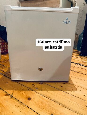 Qabyuyan maşınlar: Mini Aqua Soyuducu Satılır, rəng - Ağ