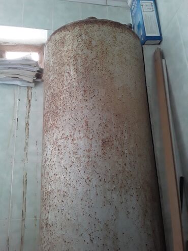 Peçlər və kaminlər: Bak, Metal, 250 l l, İşlənmiş, Ünvandan götürmə