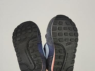 trampki: Buty sportowe Nike, 21, Używany — 5