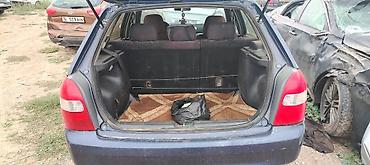 кажы сай: Mazda 323: 2001 г., 1.6 л, Кол менен иштөөчү, Бензин, Универсал — 7