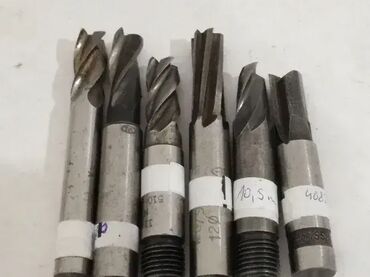 Ostali uređaji: Glodalo 10mm, 10,5mm Cena je po komadu Pre kupovine proveriti koja — 8