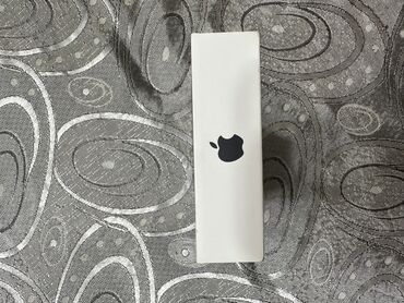 ayfon 8 plus 2 el: IPhone 16, 128 ГБ, Черный, Гарантия, Отпечаток пальца, Беспроводная зарядка