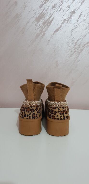 Ugg obuća: Ugg mini čizme, bоја - Braon, 40.5 — 5