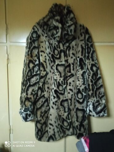 Women's Clothing: Οικολογική γούνα με. animal print. ιταλικής προέλευσης πωλείται