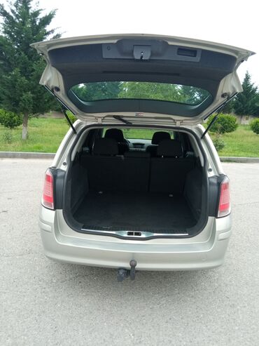 Digər Avtomobillər: Maşının zavod nə qoyubsa hamısı işləkdi, avtopilotda həmçinin, dörd — 5