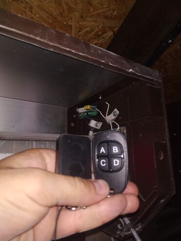 Пульты для ворот и шлагбаумов: Оптом от 10шт Уточняйте Цены Профессионально изготовим пульты для at lalafo.kg — 20 Пульты для ворот и шлагбаумов: Оптом от 10шт Уточняйте Цены Профессионально изготовим пульты для — 20