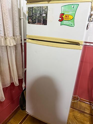 Standard markalı ikiqapılı soyuducu satılır. Tam işlək vəziyyətdədir