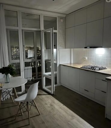 сдается квартира аламидин базар: 1 комната, 45 м², Элитка, 10 этаж, Евроремонт