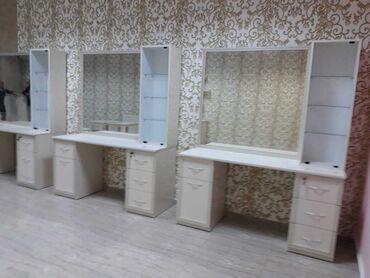 Salon masaları: Yeni, Makiyaj üçün masa, Güzgülü