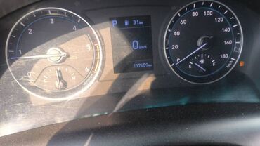 купить мерседес спринтер грузовой в литве: Грузовик, Hyundai, Стандарт