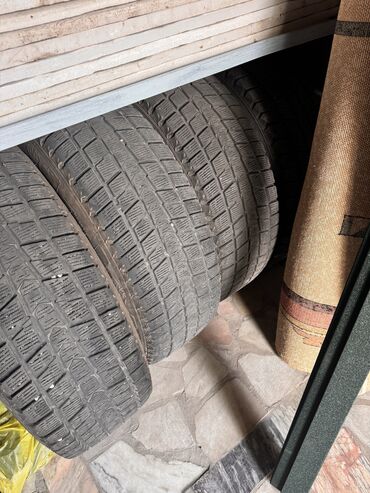 диск амг: Шины 235 / 65 / R 17, Зима, Б/у, Комплект, Корея, Roadstone