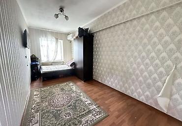 70: 2 комнаты, 48 м², Золотой квадрат Индивидуалка, 5 этаж, Косметический ремонт — 1