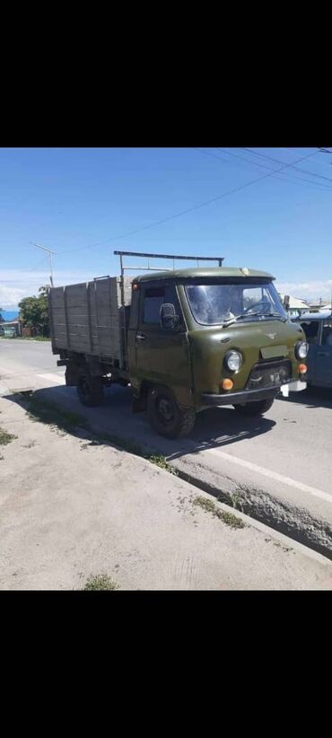 прицепы для авто: УАЗ : 2002 г., 2.5 л, Бензин