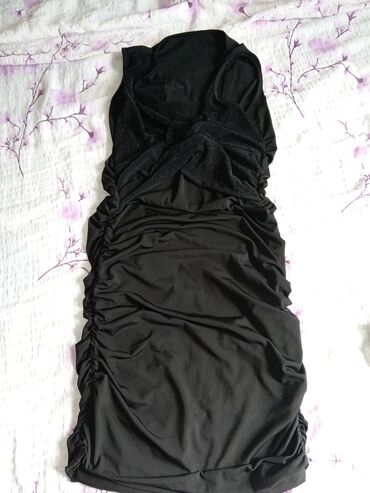 haljinica placena je za: L (EU 40), bоја - Crna, Drugi tip rukava