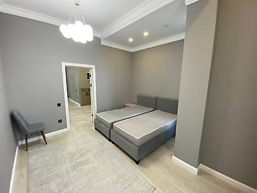 Долгосрочная аренда квартир: 3 комнаты, Риэлтор, Без подселения, С мебелью полностью — 16