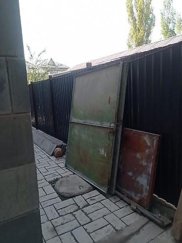 Ворота с калиткой в хорошем состоянии 15000 тысяч отдам at lalafo.kg Ворота с калиткой в хорошем состоянии 15000 тысяч отдам