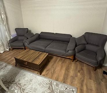 Divan kreslo desti 1100 azn. Divan arxaya acilir genislenir.alti