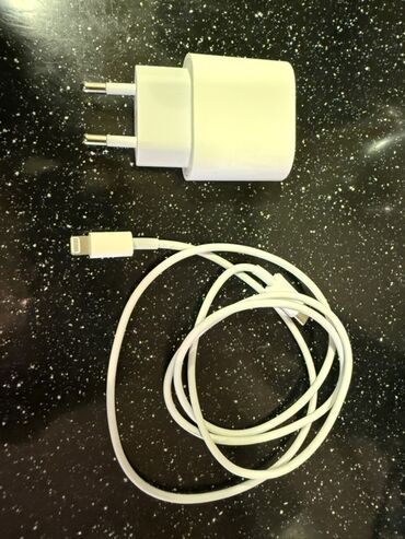 зарядки для айфонов: Беспроводное зарядное устройство Apple, 20 Вт