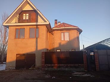 Продажа коттеджей и домов: Продаётся большой частный дом с мансардой и гаражом на участке — 1