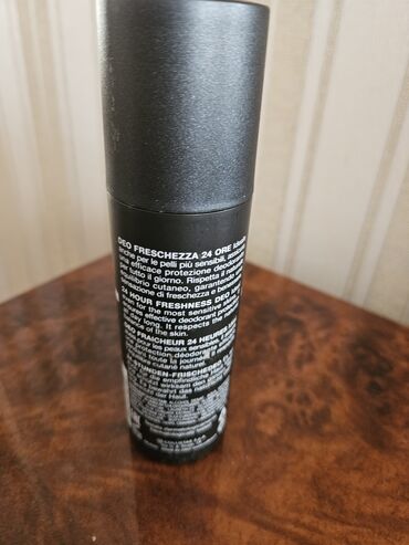 Bədənə qulluq: Her biri yenidir, işlenmeyib beyler üçün şampun,duş geli ve dezodorant — 11