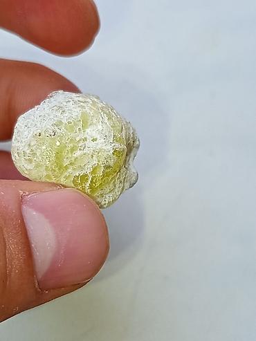 eboksit satilir: Bruccite mineralı limon sarısı Pakistandan — 2