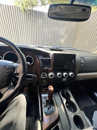 sequia: Toyota Sequoia: 2008 г., 5.7 л, Автомат, Газ, Внедорожник — 5