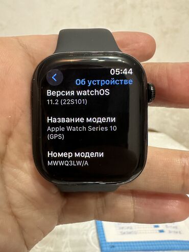 Apple Watch: Продаю Apple Watch 10, размер 46mm M/L. Jet Black SB GPS. Практически