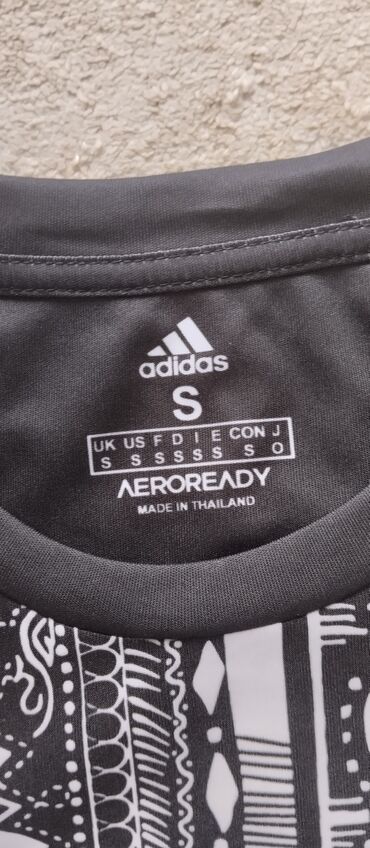 orfoqrafiya ve orfoepiya lugeti: Orijinal arsenal,adidas formasidir. nadir formadir limited edition (