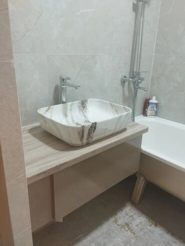 дом бишкекке: 3 комнаты, 83 м², Индивидуалка, 6 этаж, Дизайнерский ремонт