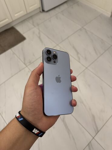 продаю в связи с переездом: IPhone 13 Pro Max, Б/у, 256 ГБ, Sierra Blue, 88 %
