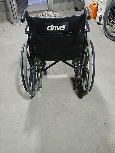 оптом одежды: Инвалидная коляска Drive Medical, складная, с ручным приводом — 1