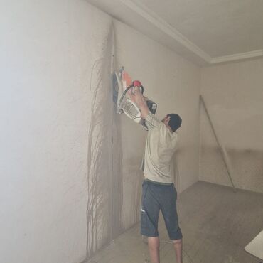 Beton işləri: Səssiz tozsuz səliqəli kəsim. Beton katlavan monolit kubik — 25