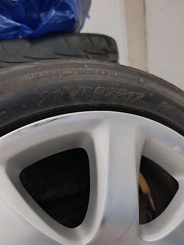 шины на тойота: Комплект колес Toyota на литых дисках R17. Основные характеристики: - — 1