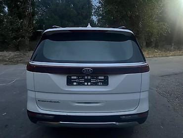на кия: Kia Carnival: 2021 г. — 6