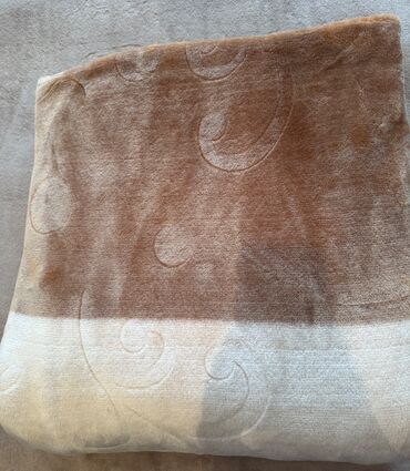 Ev üçün digər mallar: Made in Turkey.85 % acrylic,15% polyester Qalın,keyfiyyetlidir.Çox az lalafo.az -da Ev üçün digər mallar: Made in Turkey.85 % acrylic,15% polyester Qalın,keyfiyyetlidir.Çox az