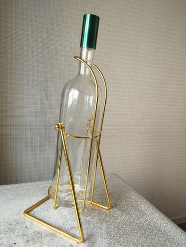 стеклянная подставка: Оригинальная объемная стеклянная бутылка с подвижной подставкой с