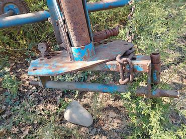 traktor diski: Ünvan Ağdaş rayonu tofiqi kəndi. İşlək vezyetdedir qiymed qeyd — 1