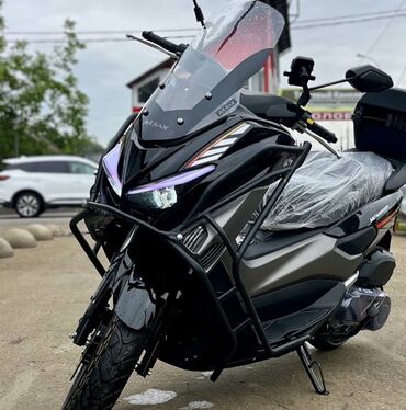 скутора токмок: Скутер Yamaha, 200 куб. см, Бензин, Жаңы, Бөлүп төлөө менен