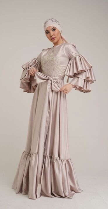 пышная юбка из фатина: Вечернее платье, Пышное, Длинная модель, Фатин, С рукавами, Стразы, XL (EU 42), 2XL (EU 44)