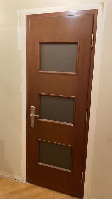 Divanlar: Qapi 2eded 220/80sm
80azn biri
Yeni yasamal 0019 leli