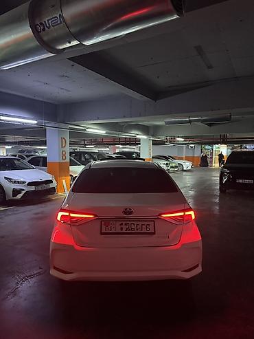 82 1: Toyota Corolla: 2020 г., 1.8 л, Вариатор, Гибрид, Седан — 4